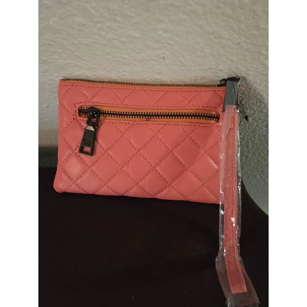 Badgley Mischka Diamond Quilting Clutch Coral Pink Wristlet Bag BM-4102-B NEW